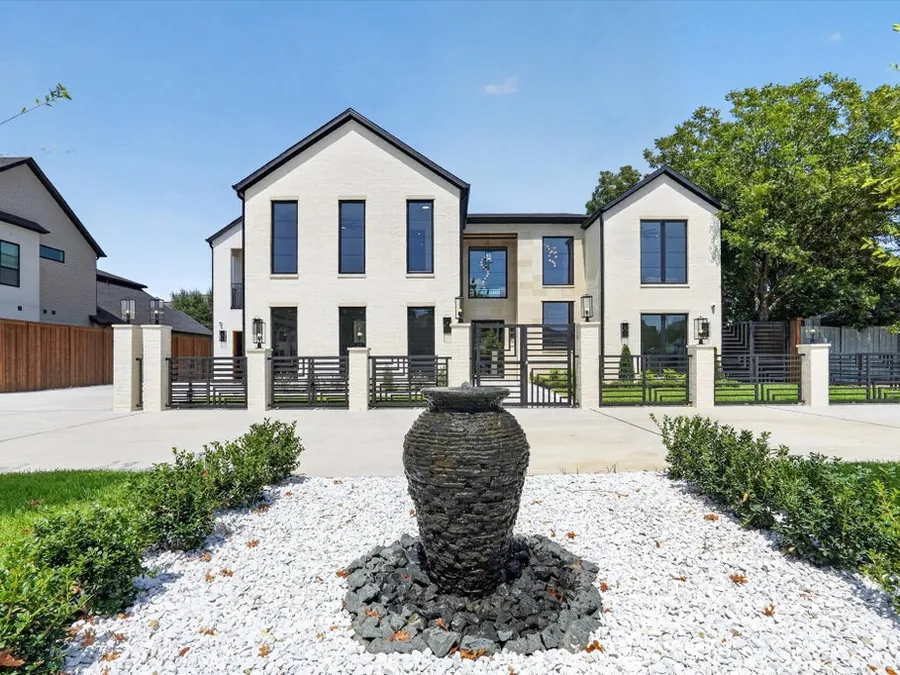 6429 Royal Ln, Dallas.