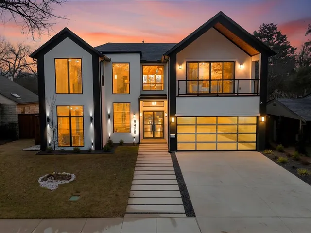 9428 Hobart St, Dallas.